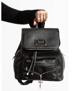 KILLSTAR Cross My Heart Rucksack 8 KILLSTAR Cross My Heart Rucksack -Halloween Kostüm Geschäft killstar cross my heart rucksack gothic backpack gothic fashion und zubehoer von killstar 51972 3