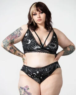 KILLSTAR Eclipse Lace Panty 7 KILLSTAR Eclipse Lace Panty -Halloween Kostüm Geschäft killstar eclipse lace panty killstar lingerie killstar waesche gothic bralet gothic accessoires und geschenkartikel killstar eclipse lace panty 53520