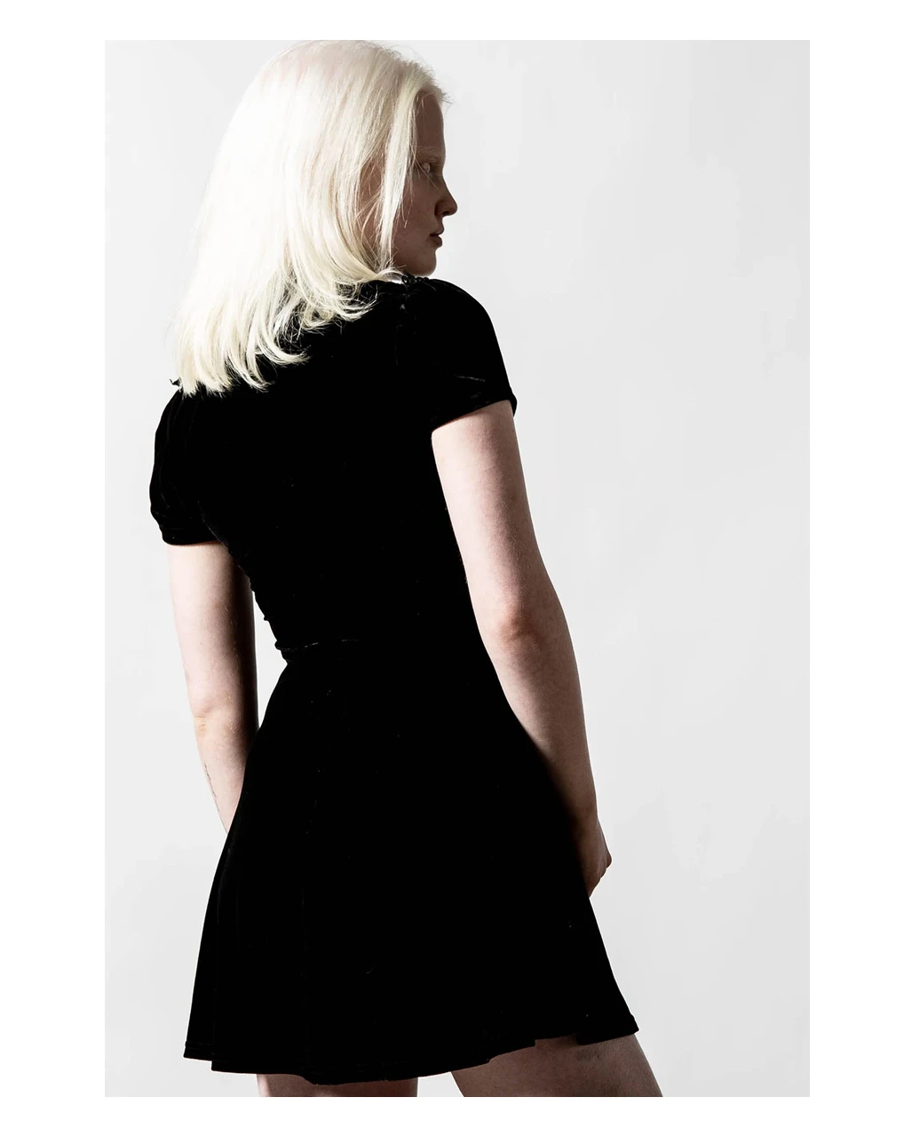 KILLSTAR Evernight Minikleid 5 KILLSTAR Evernight Minikleid – Bild 3