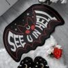 KILLSTAR See U In Hell Fußmatte -Halloween Kostüm Geschäft killstar see u in hell fussmatte killstar teppich gothic fussmatte gothic tuervorleger gothic wohnaccessoires gothic dekoration und geschenkartikel 54018
