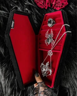 KILLSTAR Velvet Casket Schmuck Box -Halloween Kostüm Geschäft killstar velvet casket jewellery box killstar schmuckdose killstar accessoire gothic schmuckaufbewahrung gothic accessoires 54488 1