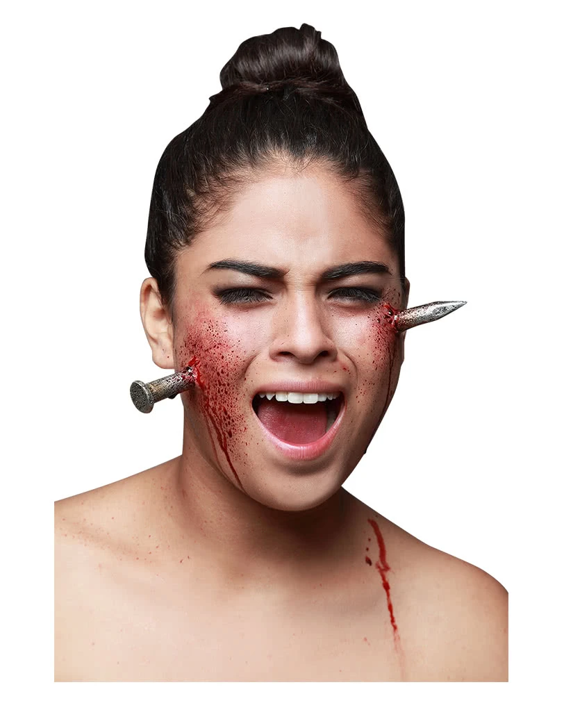 Nagel Unfall Latexapplikation