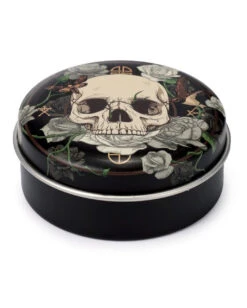 Skulls & Roses Lippenbalsam 1 Dose 9 Skulls & Roses Lippenbalsam 1 Dose -Halloween Kostüm Geschäft skulls and roses lippenbalsam skulls and roses lip balm gothic lippenbalsam 54614 02